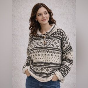 025 Vtg Cowichan Handmade Sweater